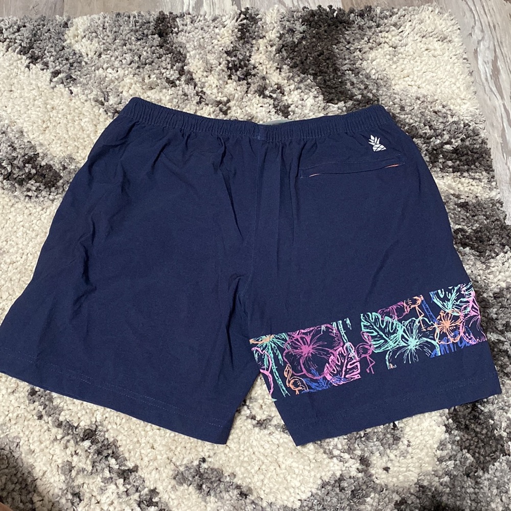 Chubbies trunks - Picture 2 of 3